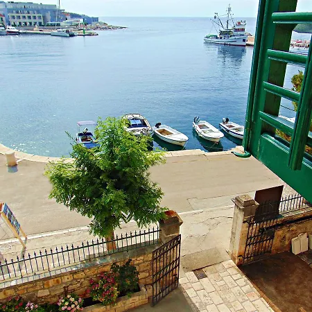 Apartament Ljerka Postira