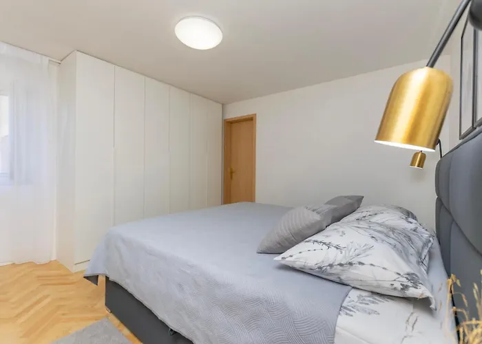 Apartment Ljerka Postira