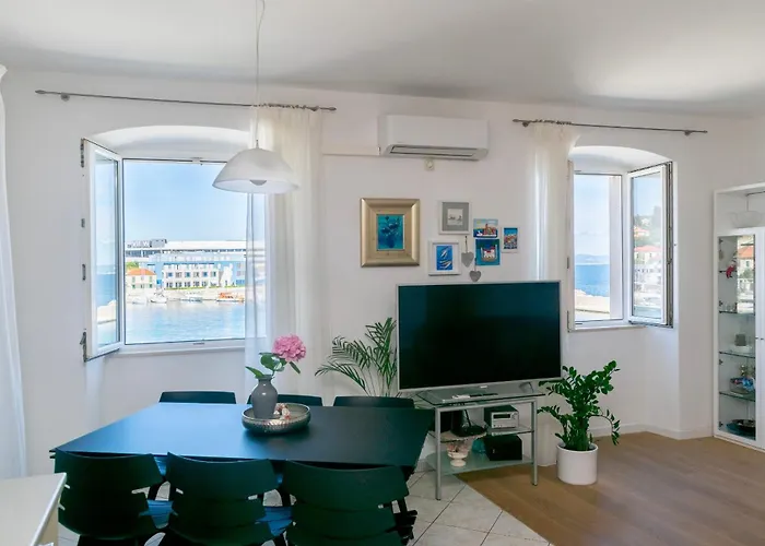 Apartment Ljerka Postira