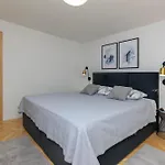 Apartment Ljerka * Postira