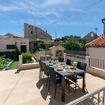 Apartment Ljerka Daire Postira