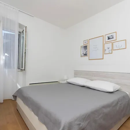Appartamento Ljerka Postira